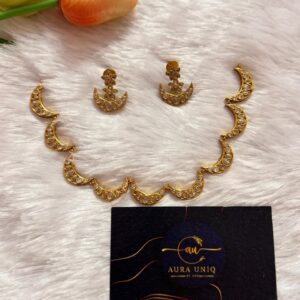 HALF MOON AD NECKLACE (AU1006)